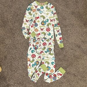 The Grinch Kids' Holiday Pajama Set - White with Green Trim